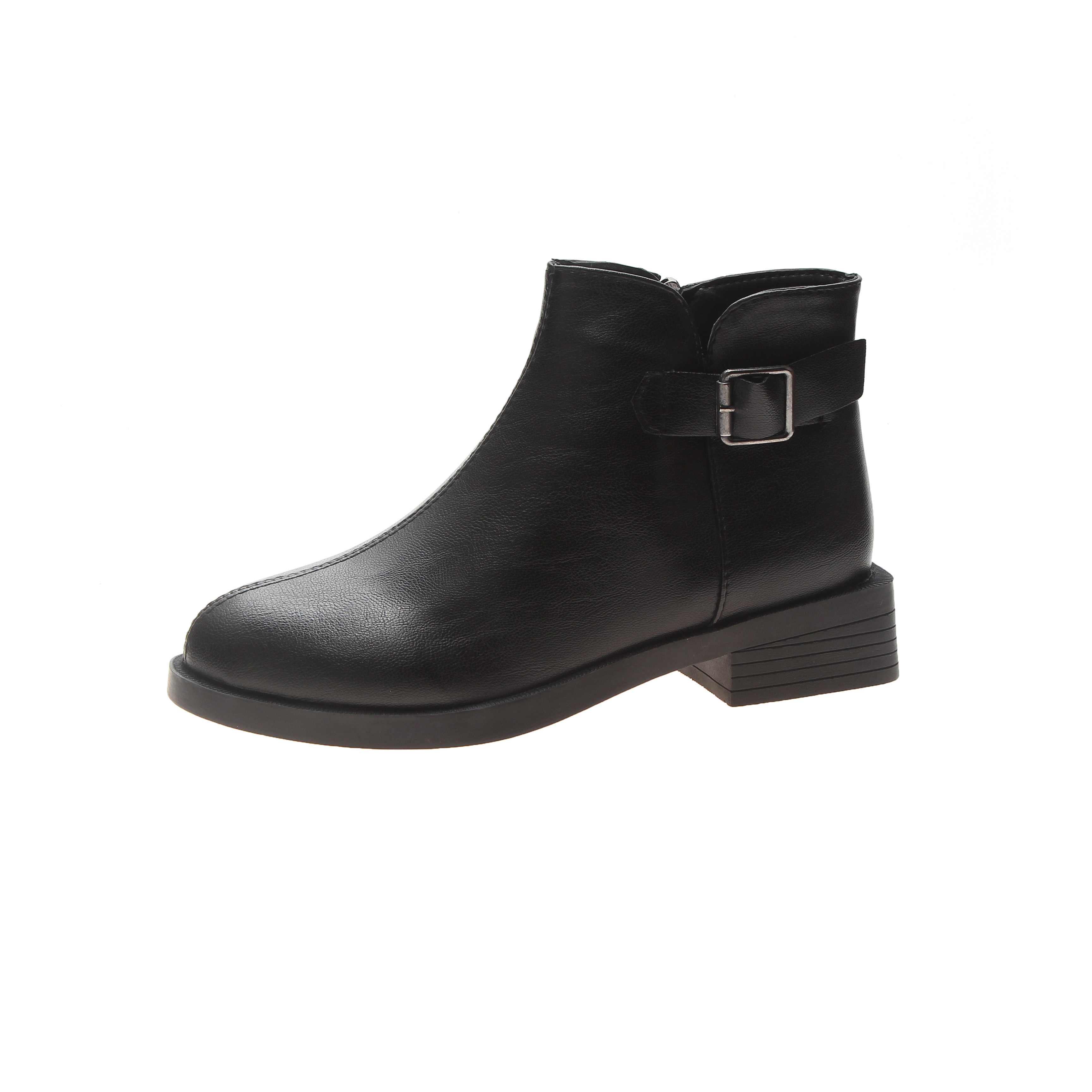 Μοντέρνες κυρίες μπότες σε δύο χρώματα και πόρπη