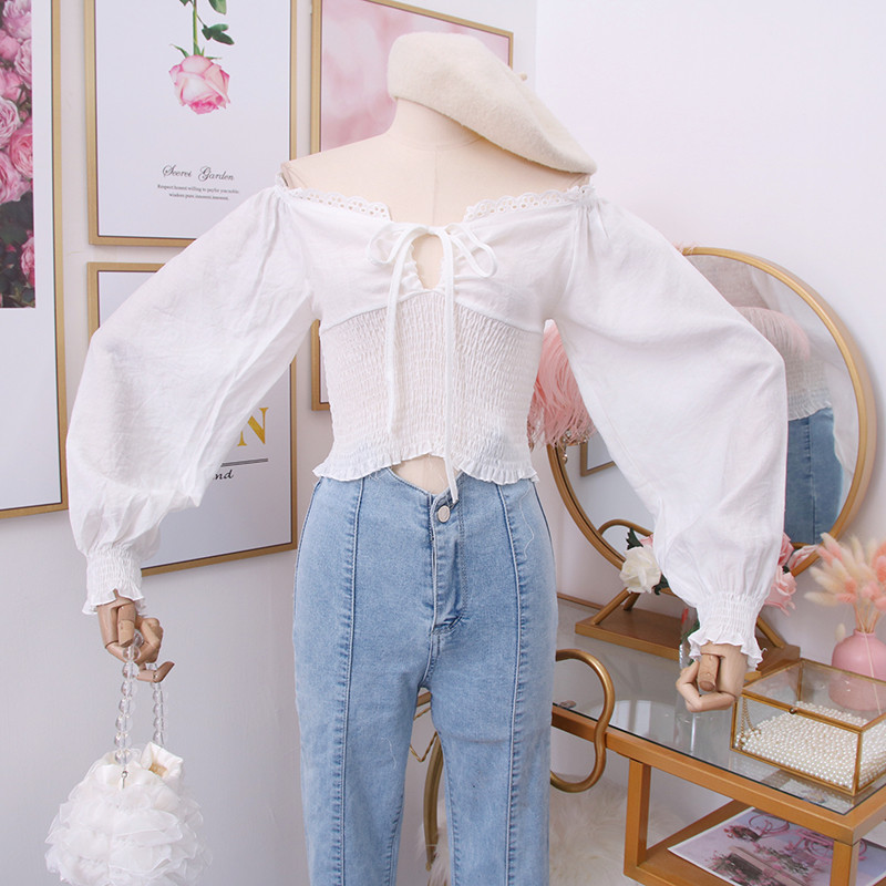 Naprakész női ing spitz nyakkivágással és nyakkendővel több színben