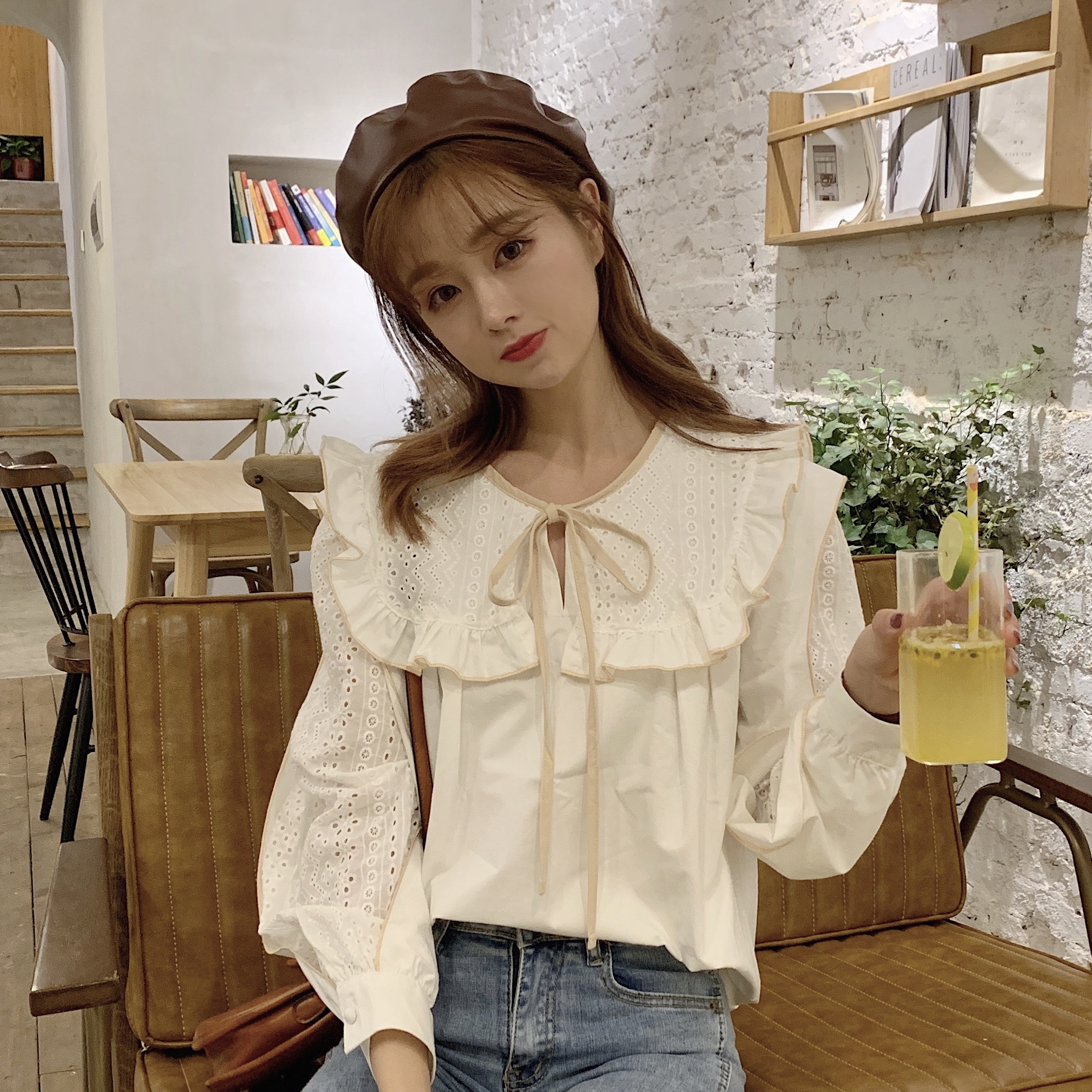 Cămașă de damă în două culori cu decolteu oval