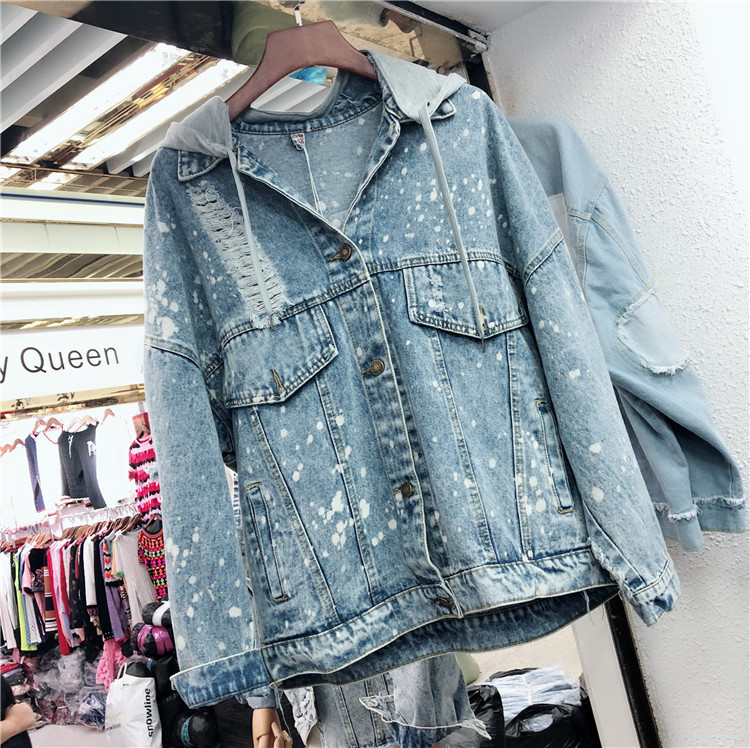 Női farmerdzseki kapucnival és rátéttel a hátán kék színben