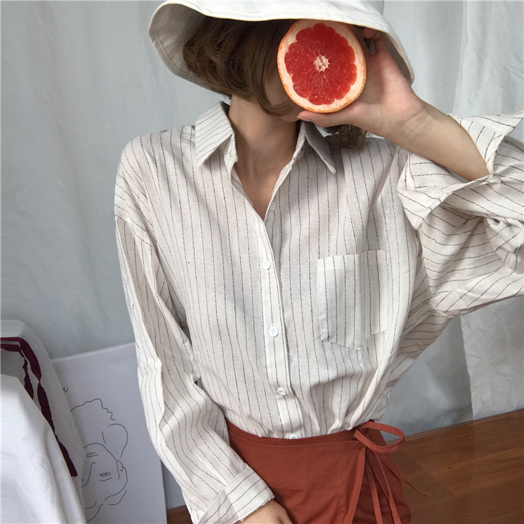 Cămașă de damă în dungi în două culori