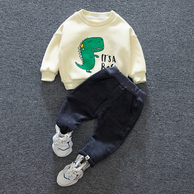 Καθημερινό παιδικό σετ  σε τρία χρώμαατ με  εφαρμογή  για αγόρια