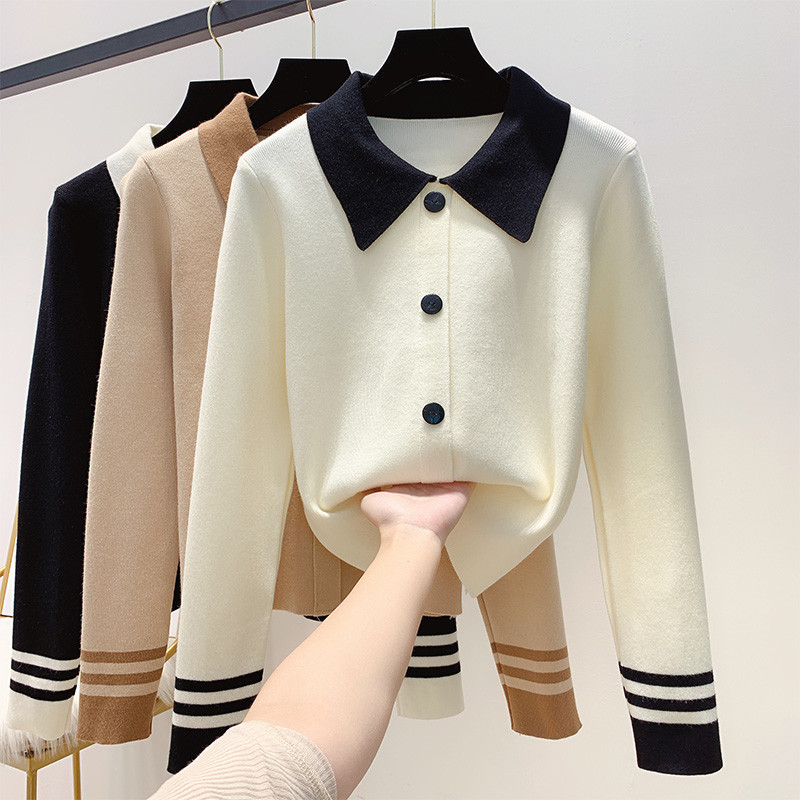 Дамски  пуловер с яка и копчета в няколко цвята