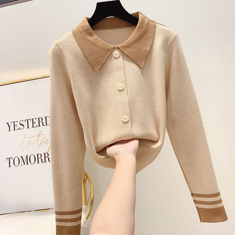 Női pulóver gallérral és gombokkal több színben