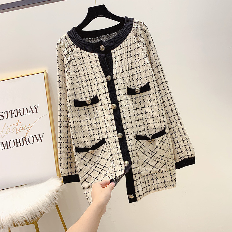 Καρφίτσα γυναικεία ζακέτα σε μαύρο και άσπρο χρώμα