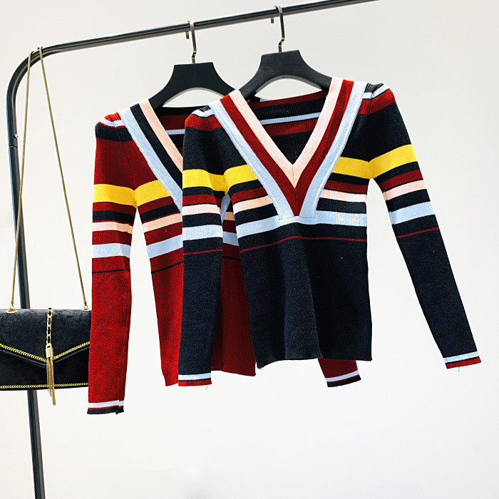 Нов модел ежедневен дамски пуловер с шпиц деколте - два цвята