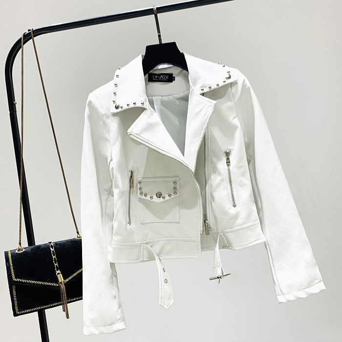 Új modell eko bőrből készült női kabát cipzárral és fém elemekkel fehér, rózsaszín és fekete színben