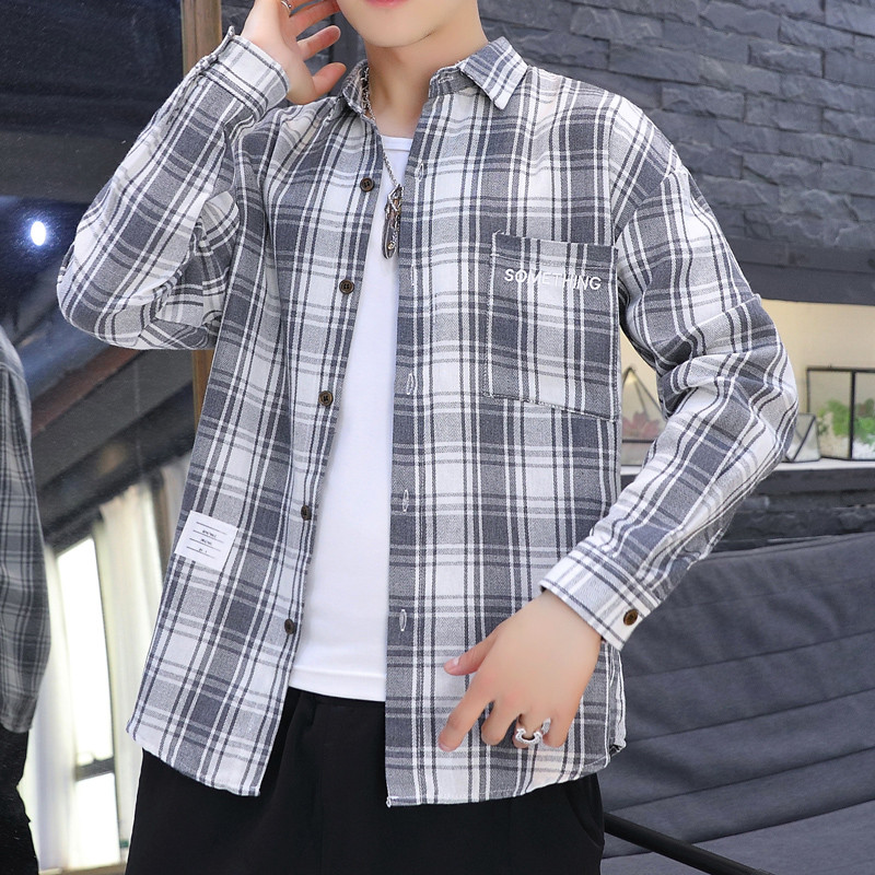 Kockás férfi ing három színben zsebbel és felirattal