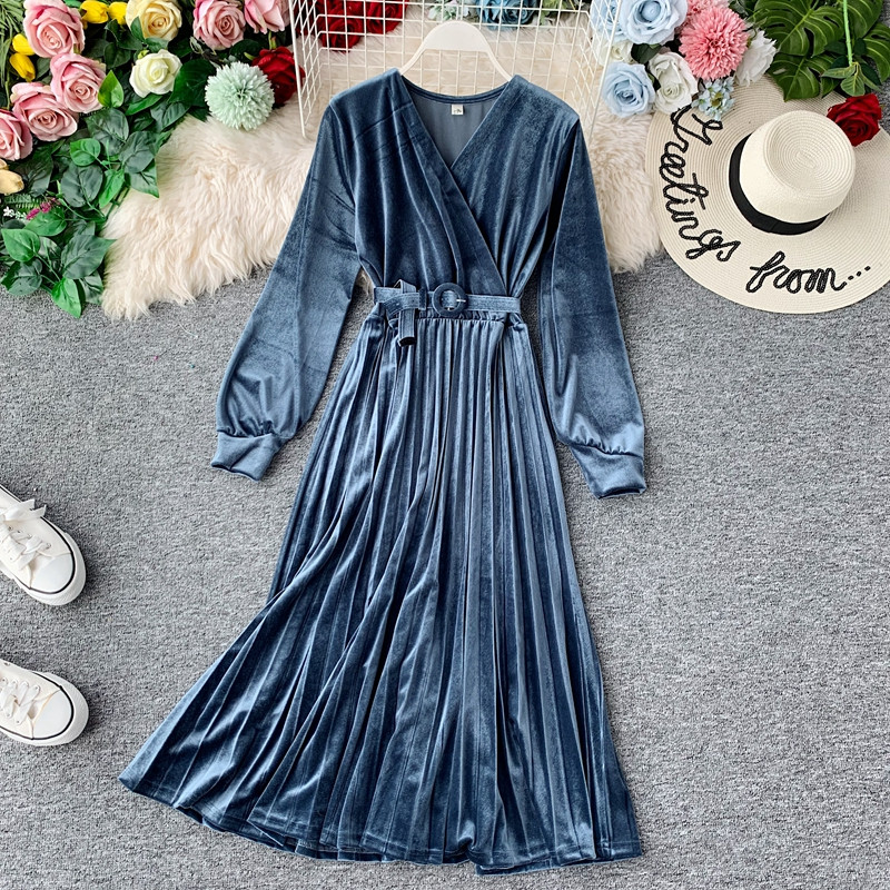 Modern női ruha bársony övvel, négy színben