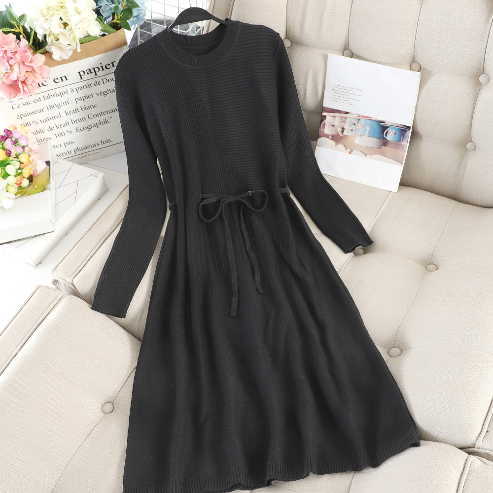 Hosszú női ruha derékkötővel több színben