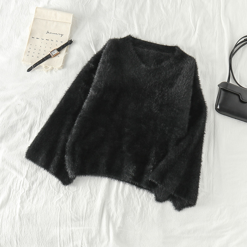 Női pehelypulóver spitz nyakkivágással, négy színben