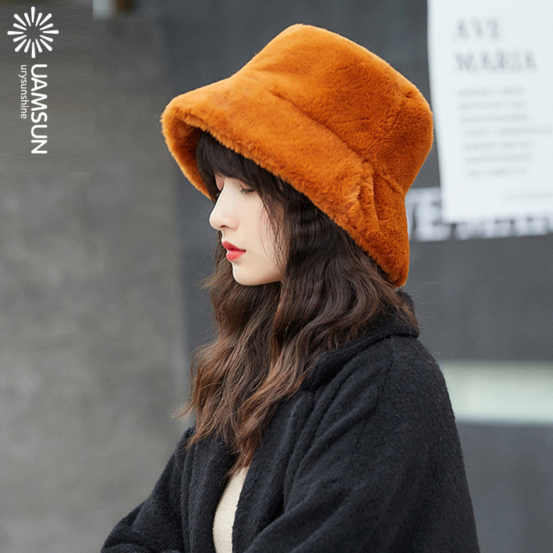 Зимна дамска шапка с мека подплата в шест цвята 