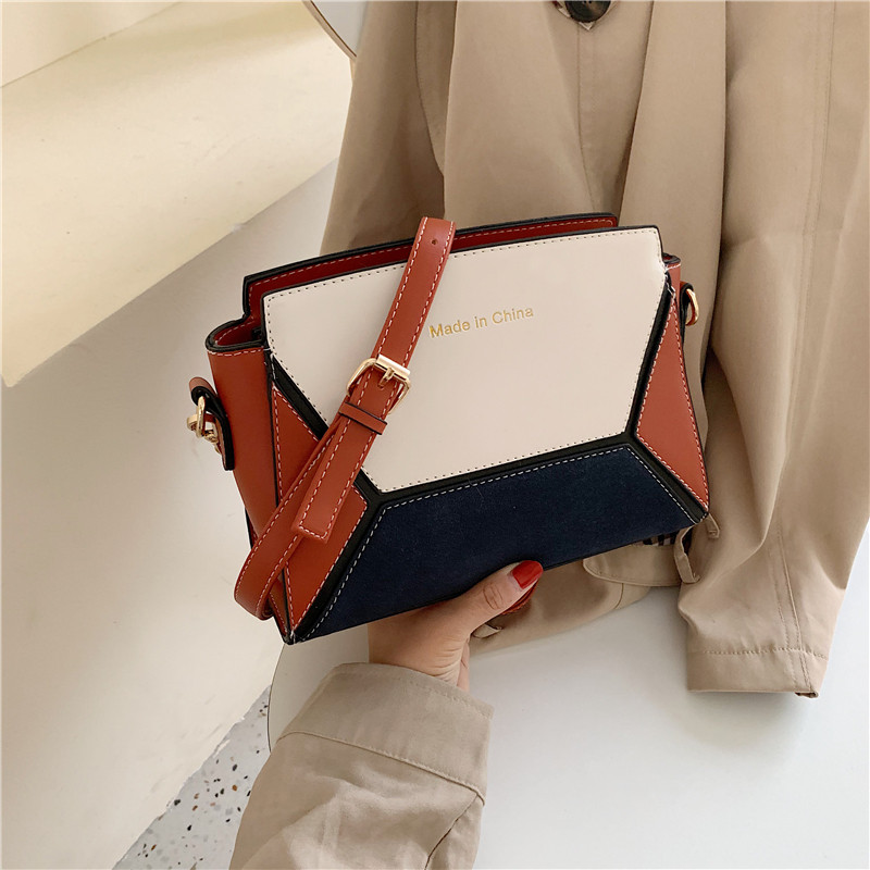 Modern női táska hosszú füllel, három színben