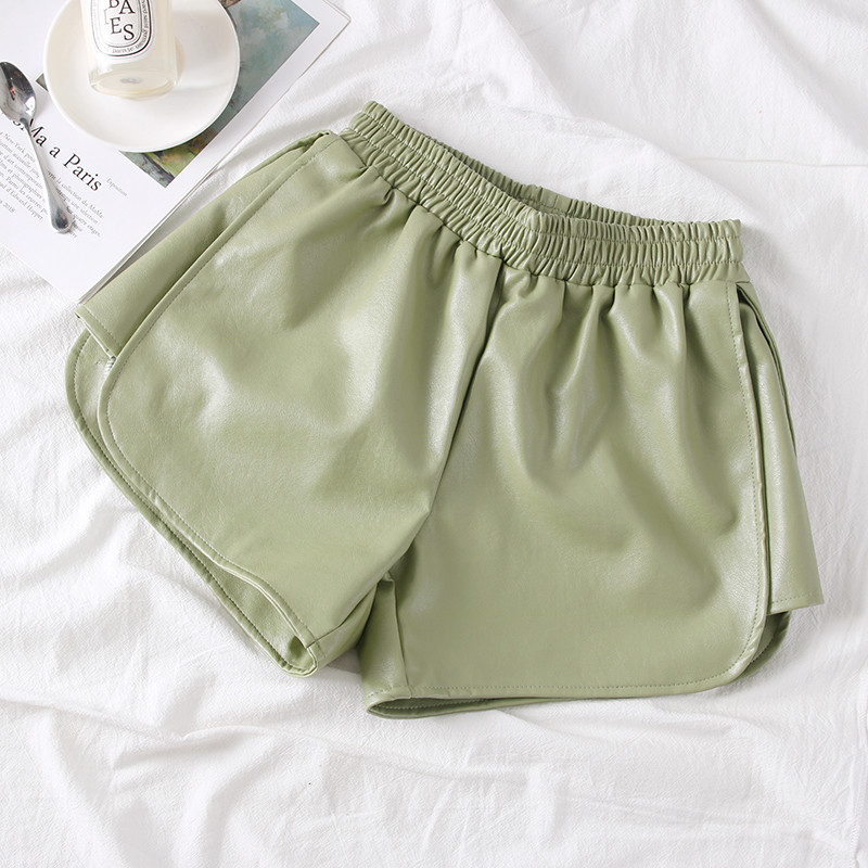 Női rövidnadrág új modellje, több színben eco bőrből