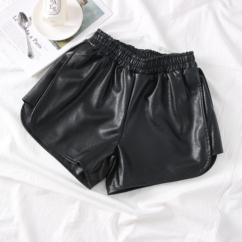 Női rövidnadrág új modellje, több színben eco bőrből