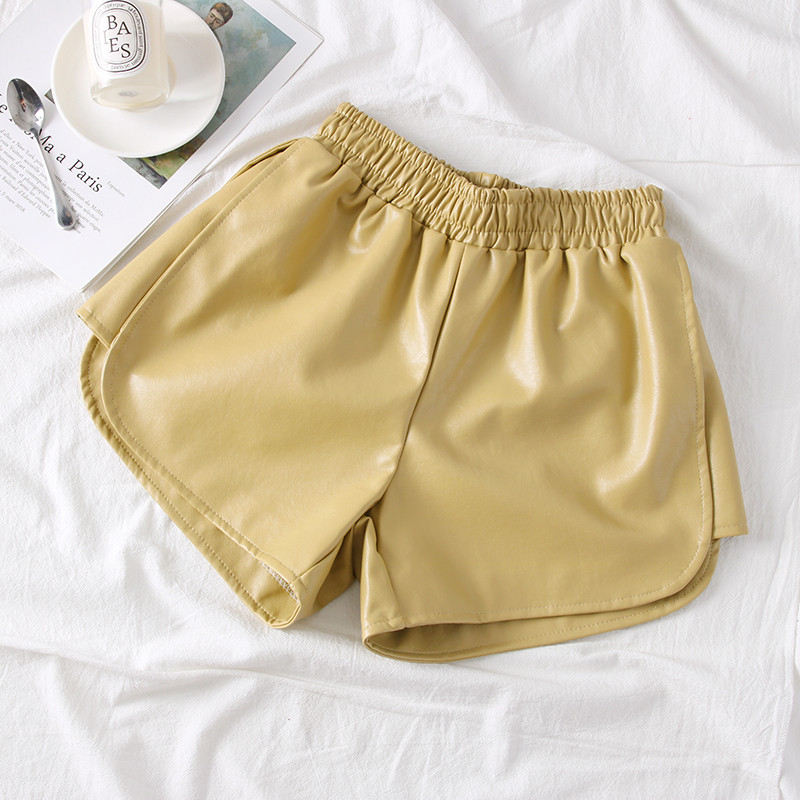 Női rövidnadrág új modellje, több színben eco bőrből