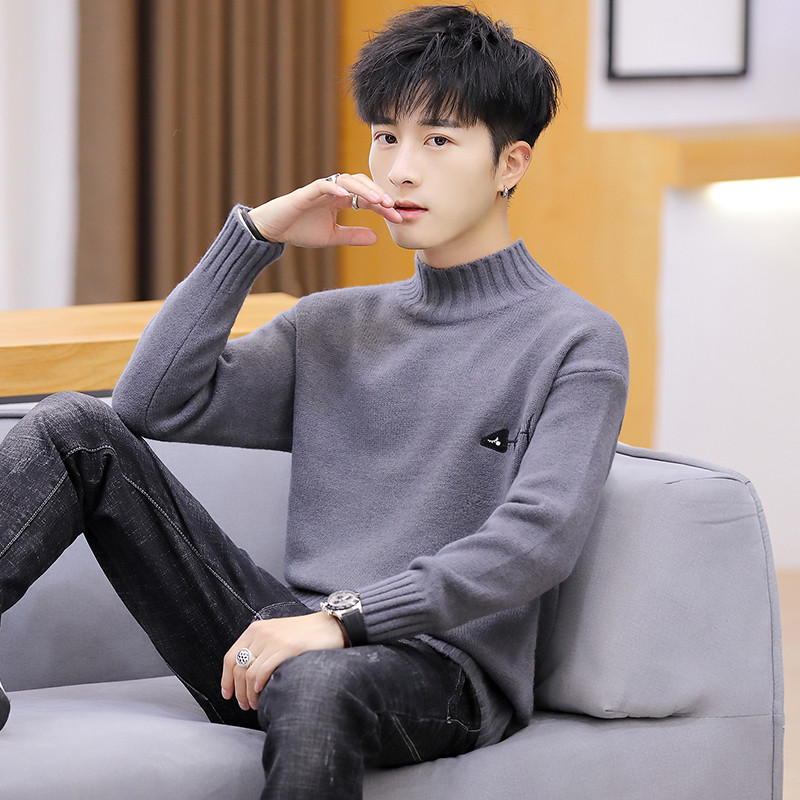 Férfi pulóver több színben hímzéssel és pólógallérral