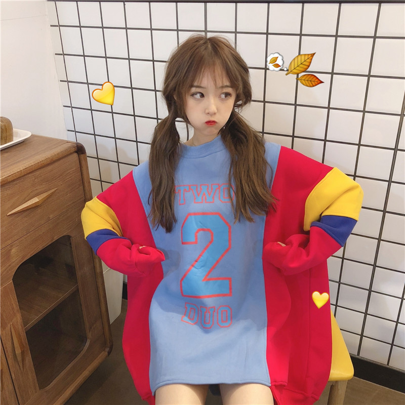 Γυναικεία casual μπλούζα  σε  δύο χρώματα φαρδύ μοντέλο