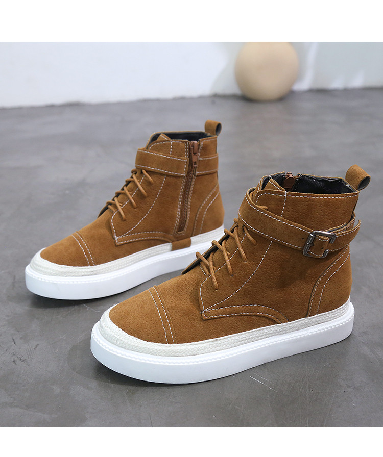 Γυναικείά μποτάκια για το φθινοπώρο με ίσια  σόλα σε δύο χρώματα