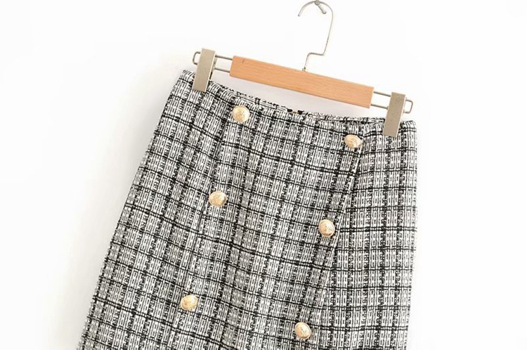 Rövid kockás szoknya magas derékkal és gombokkal