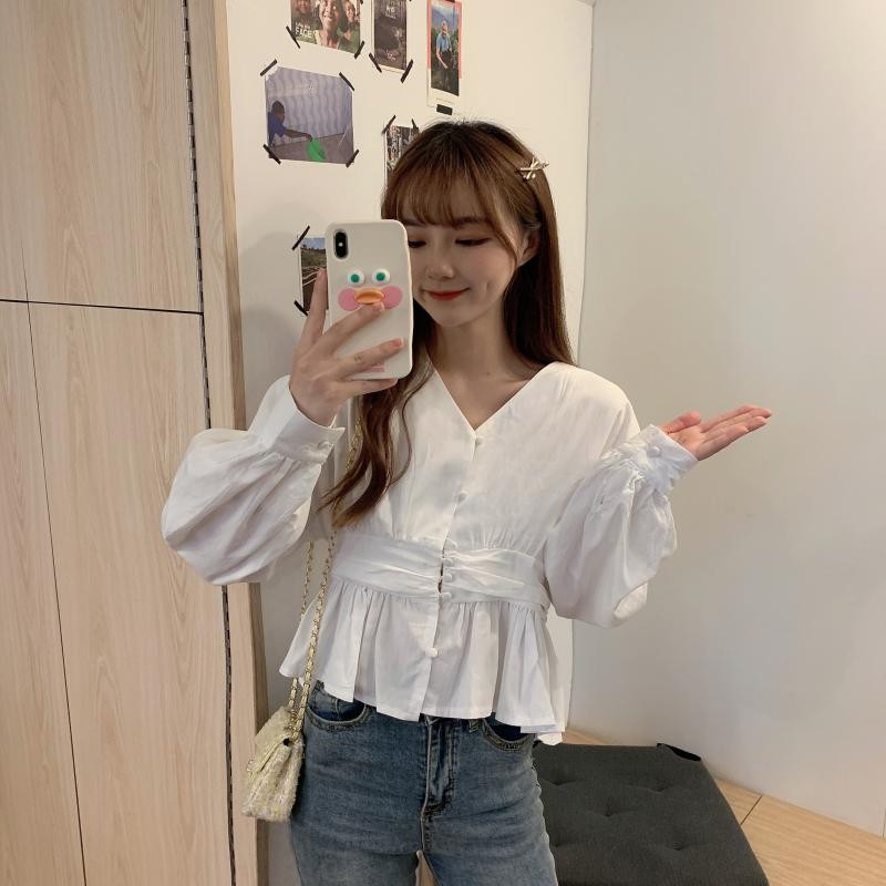 Stílusos női ing kék-fehér színben, spitz nyakkivágással