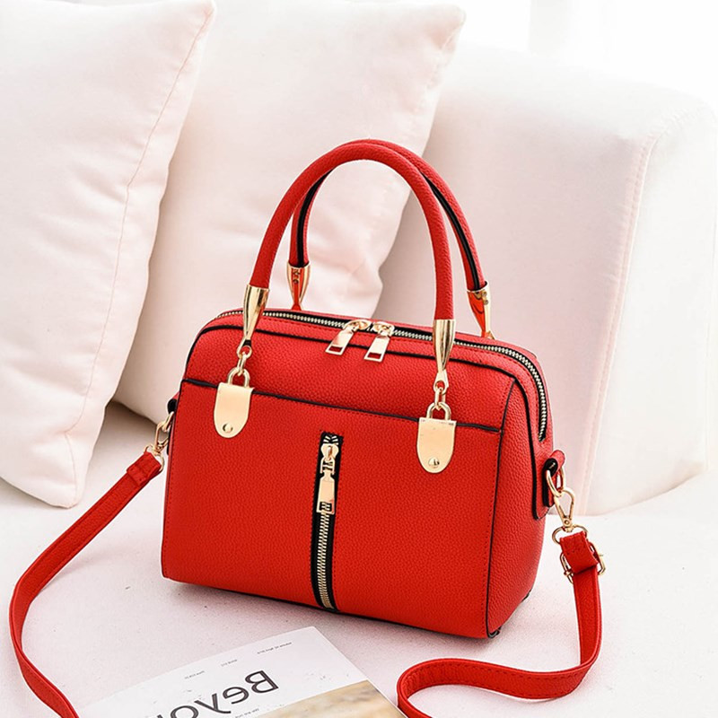 Női táska rövid és hosszú füllel, piros, fekete és barna színben