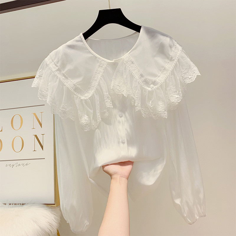 Cămașă modernă de damă cu dantelă în alb și negru