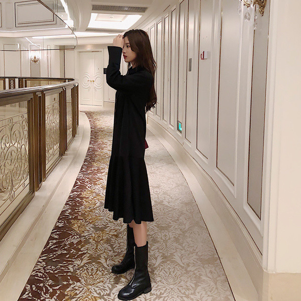 Rochie casual de dama cu guler clasic si model rosie cu nasturi