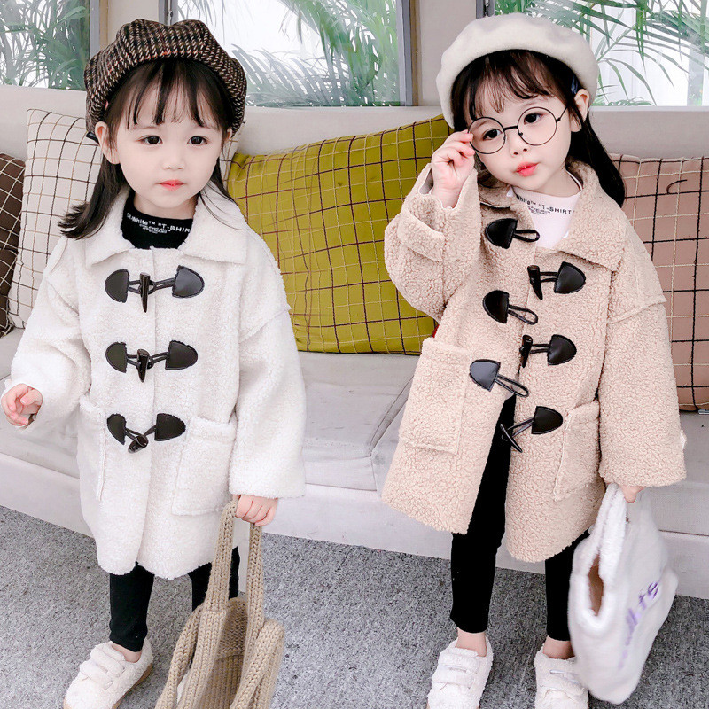 Нов модел детско яке с копчета за момичета в бял и кафяв цвят
