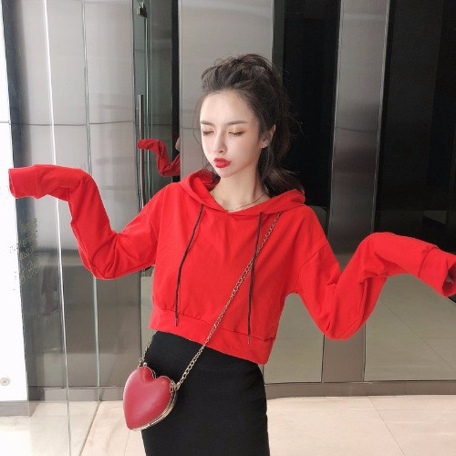 Rövid pulóver kapucnival és nyakkendővel, két színben