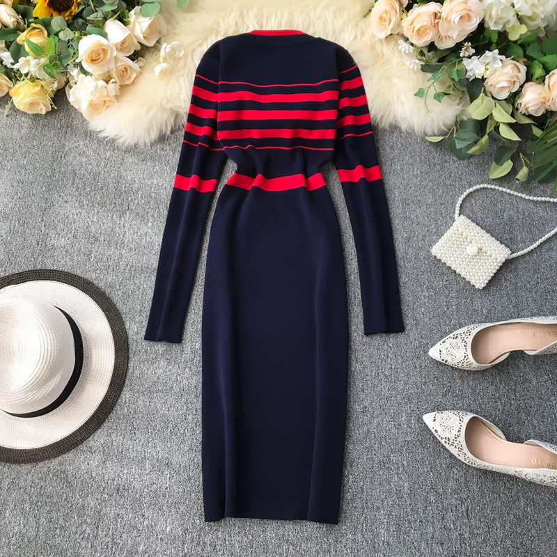 Hosszú ujjú, O-nyakú női ruha