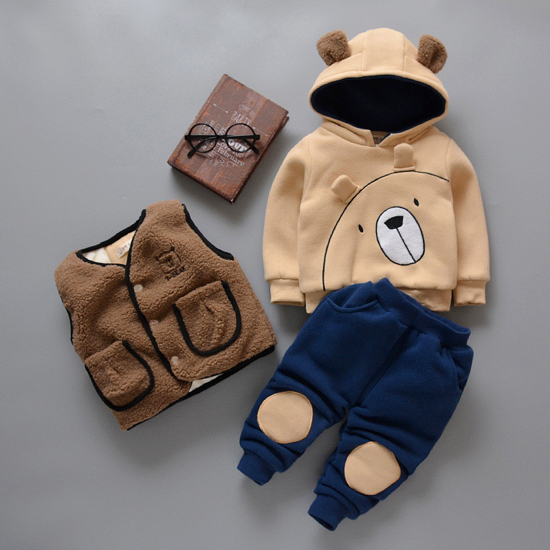 Új modell gyerek szett fiúknak 3D elemmel két színben