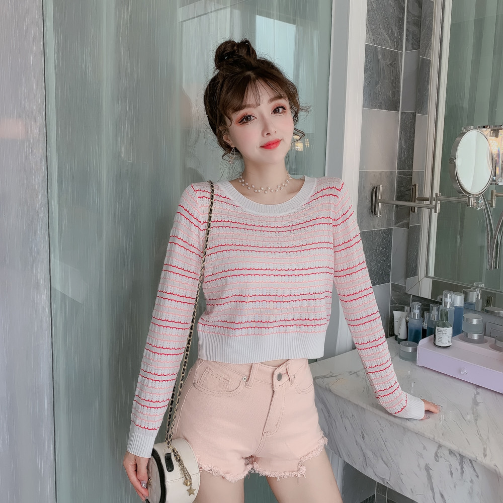 Bluză scurtă de damă în două culori cu mâneci lungi