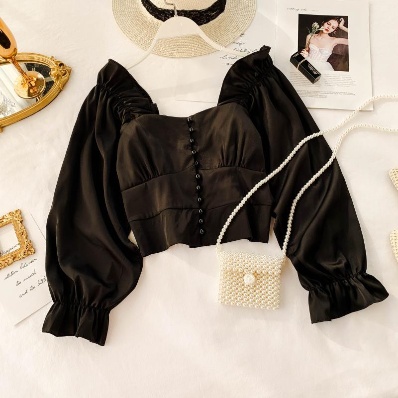 Női ing négyzet alakú nyakkivágással és gombokkal