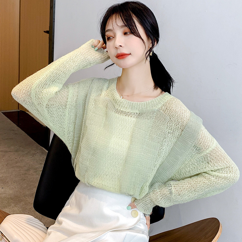 Bluza de dama tricotata in trei culori cu decolteu rotund