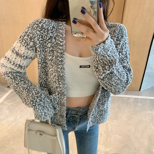 Rövid női alkalmi kardigán gombokkal