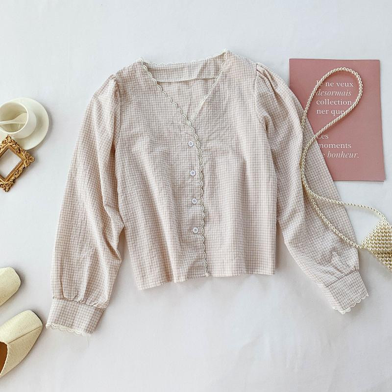 Cămașă de damă cu decolteu spitz în patru culori