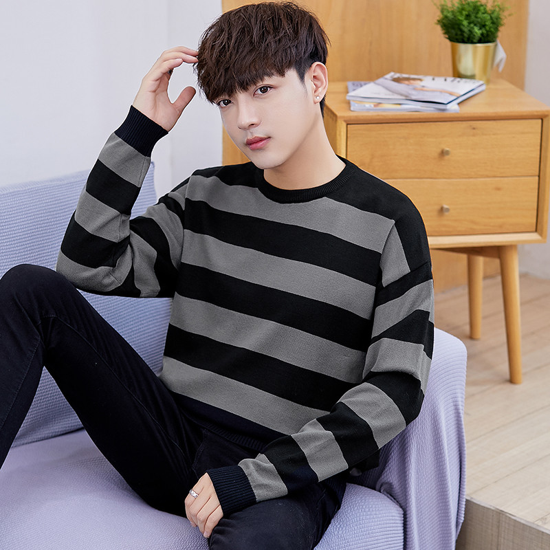 Ριγέ ανδρική μπλούζα σε πέντε χρώματα με λαιμόκοψη O