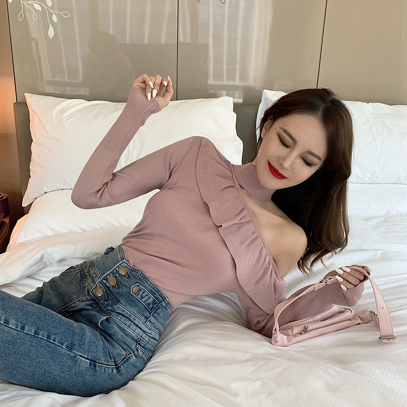 Bluza de dama moderna - model montat in mai multe culori cu umarul gol