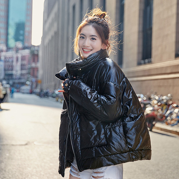 Modern női téli kabát magas gallérral és zsebbel több színben