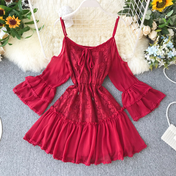 Modern női ruha csipke és lótusz ujjú három színben