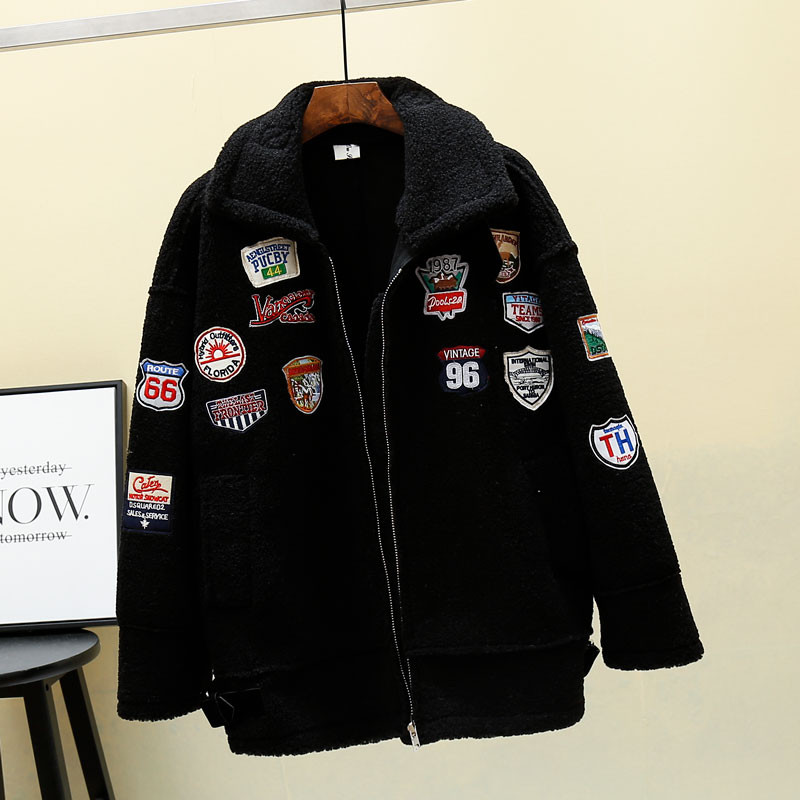 Geaca de dama de toamna cu fermoar si decor in trei culori