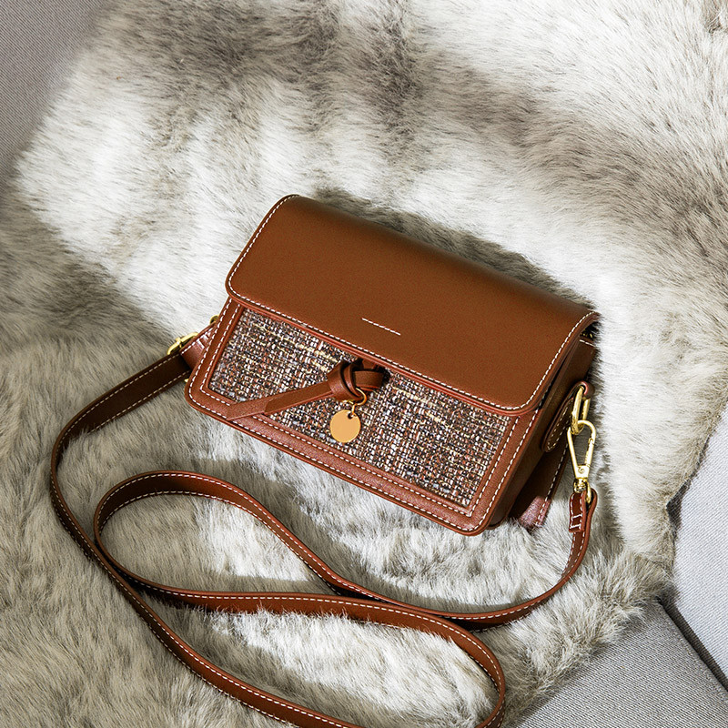 Modern elegáns női táska különböző színekben