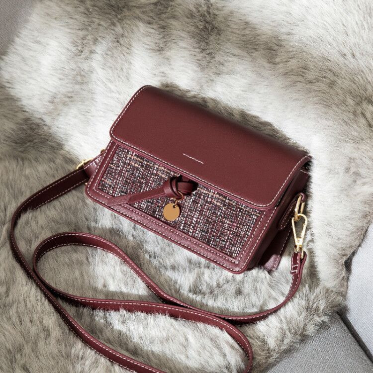 Modern elegáns női táska különböző színekben