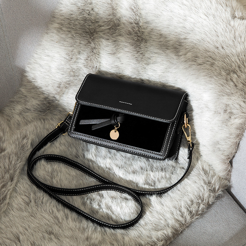 Modern elegáns női táska különböző színekben