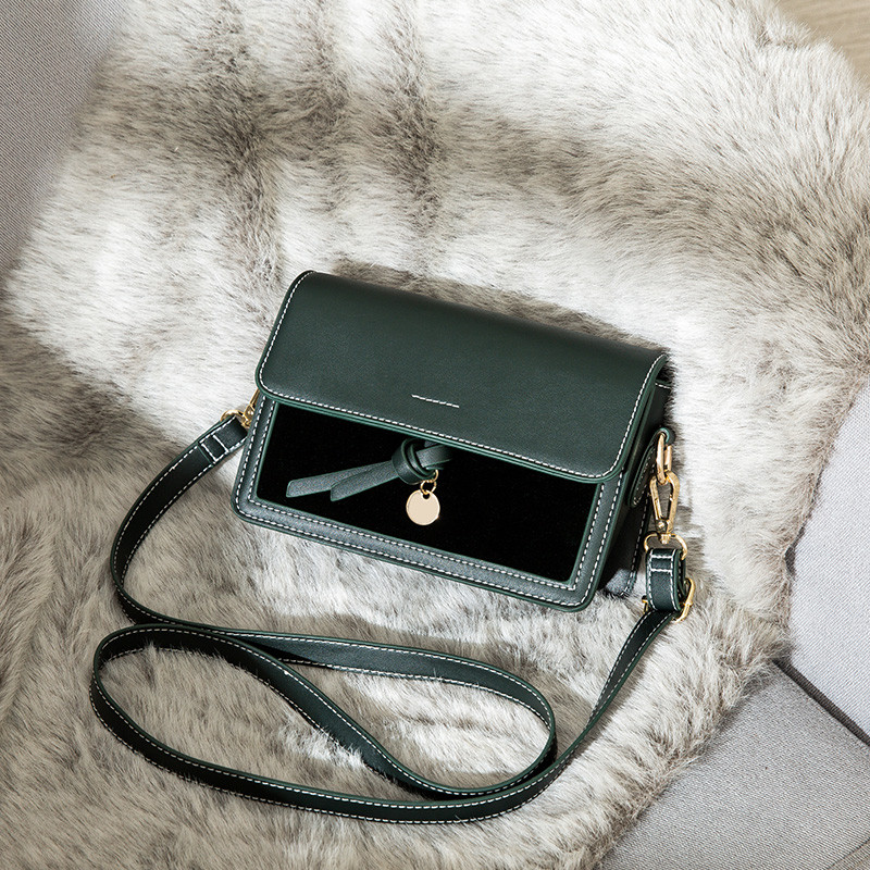 Modern elegáns női táska különböző színekben