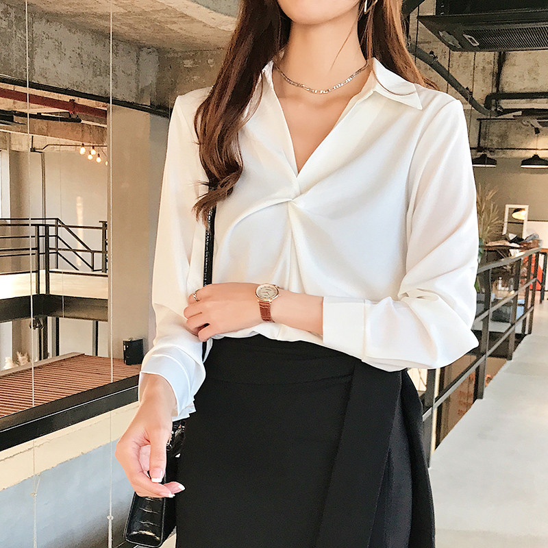 Elegáns női ing két színben, spitz nyakkivágással