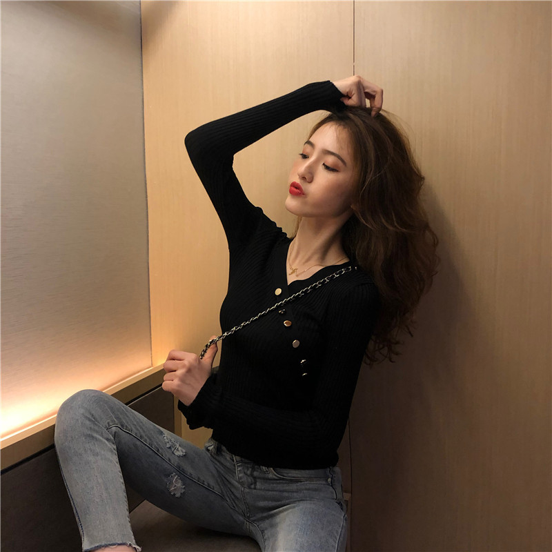 Μοντέρνα γυναικεία μπλούζα  με κουμπιά σε τρία χρώματα - σλιμ μοντέλο