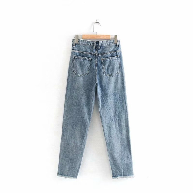 Női farmer magas derékkal, szakadt motívummal - egyenes modell