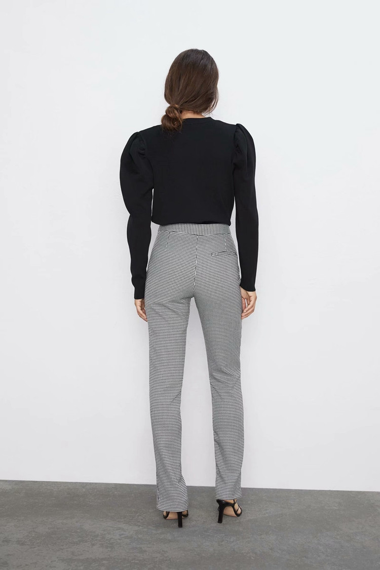 Pantaloni moderni de damă în carouri cu talie înaltă și fante